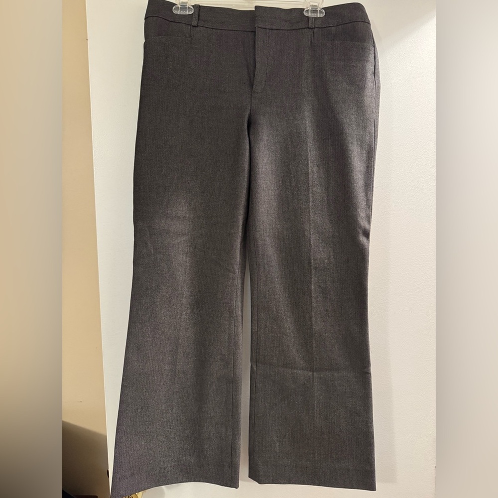 Women’s Banana Republic Charcoal Dress Pants. Excellent condition.